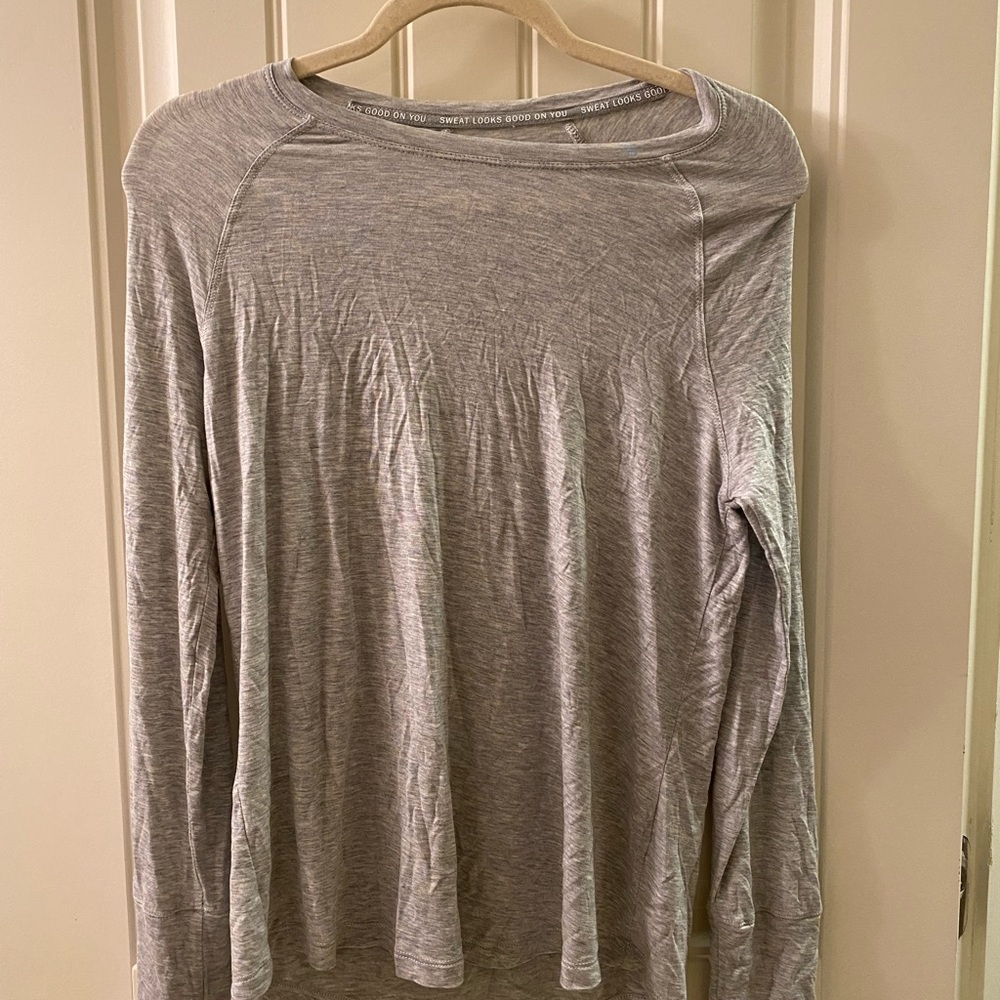Aerie Offline Grey Long Sleeve. Size M.